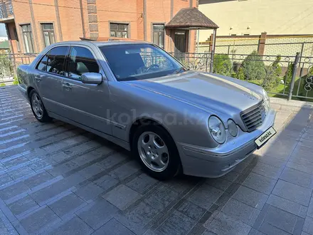 Mercedes-Benz E 320 2000 года за 7 500 000 тг. в Алматы – фото 6