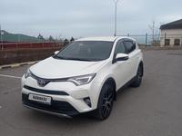 Toyota RAV4 2018 годаүшін12 950 000 тг. в Актау