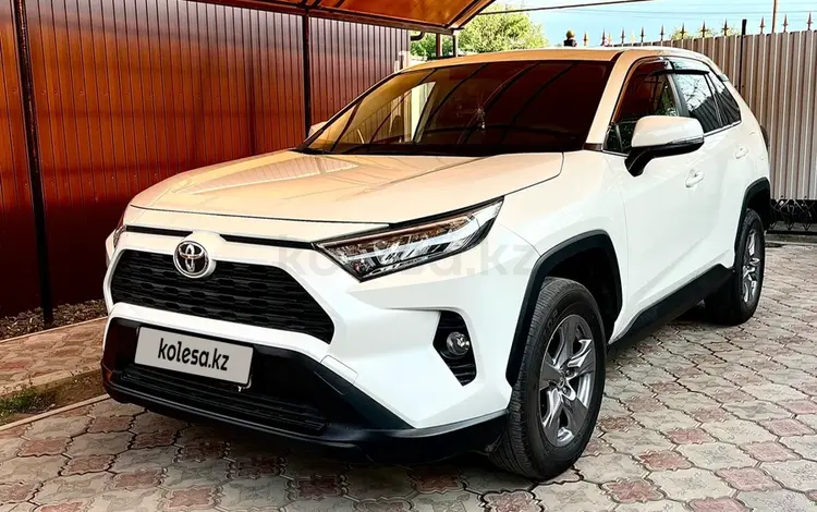 Toyota RAV4 2022 годаfor18 000 000 тг. в Уральск