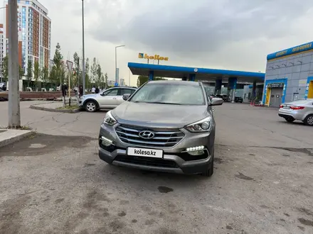 Hyundai Santa Fe 2018 года за 10 900 000 тг. в Астана – фото 2