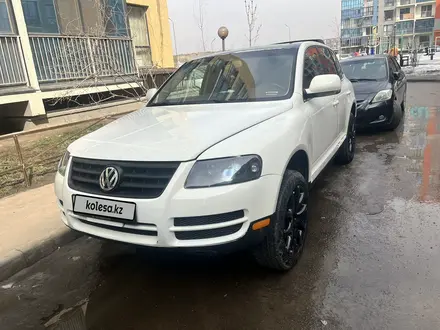 Volkswagen Touareg 2005 года за 6 200 000 тг. в Алматы – фото 3