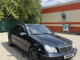 Mercedes-Benz C 240 2003 годаfor2 850 000 тг. в Актобе