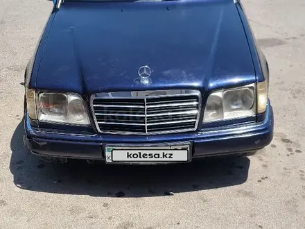 Mercedes-Benz E 280 1995 года за 1 800 000 тг. в Ават (Енбекшиказахский р-н) – фото 2