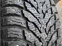 Nokian Hakkapeliitta 9 215/55 R17 98T с шипами за 210 000 тг. в Талдыкорган