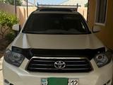 Toyota Highlander 2008 года за 9 500 000 тг. в Жанаозен