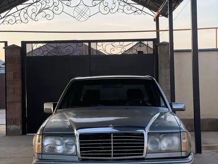 Mercedes-Benz E 300 1993 года за 1 100 000 тг. в Шымкент – фото 18