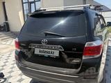 Toyota Highlander 2012 года за 12 500 000 тг. в Жезказган – фото 3