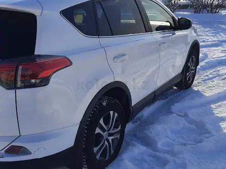 Toyota RAV4 2018 года за 12 500 000 тг. в Усть-Каменогорск – фото 4