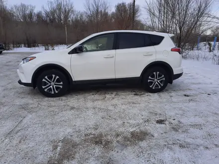 Toyota RAV4 2018 года за 12 500 000 тг. в Усть-Каменогорск – фото 3