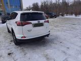 Toyota RAV4 2018 годаүшін13 800 000 тг. в Усть-Каменогорск – фото 5