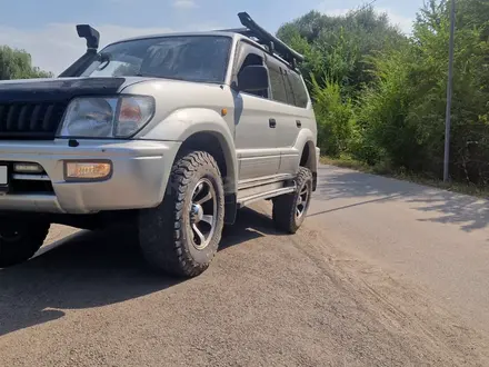 Toyota Land Cruiser Prado 1998 года за 7 500 000 тг. в Алматы – фото 5