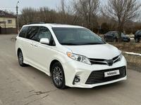 Toyota Sienna 2018 годаfor17 600 000 тг. в Тараз