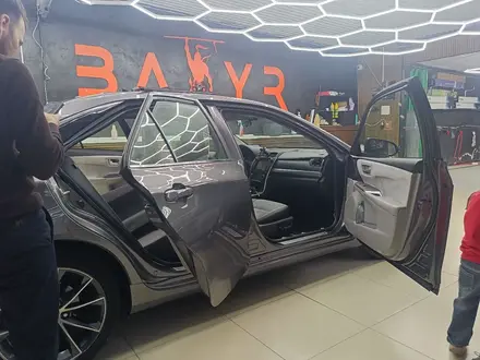 Toyota Camry 2016 года за 6 900 000 тг. в Актау – фото 3
