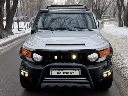 Toyota FJ Cruiser 2007 года за 12 900 000 тг. в Алматы – фото 2