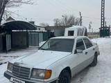 Mercedes-Benz E 220 1992 года за 1 700 000 тг. в Жезказган – фото 2