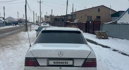Mercedes-Benz E 220 1992 года за 1 700 000 тг. в Жезказган – фото 4