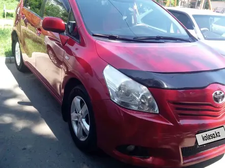 Toyota Verso 2009 года за 7 000 000 тг. в Усть-Каменогорск