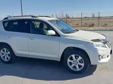 Toyota RAV4, 2012
