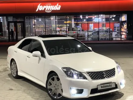 Toyota Crown 2010 года за 8 500 000 тг. в Астана