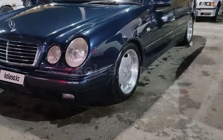 Mercedes-Benz E 280 1996 года за 3 350 000 тг. в Алматы