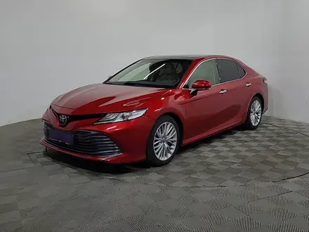 Toyota Camry 2019 года за 13 290 000 тг. в Алматы