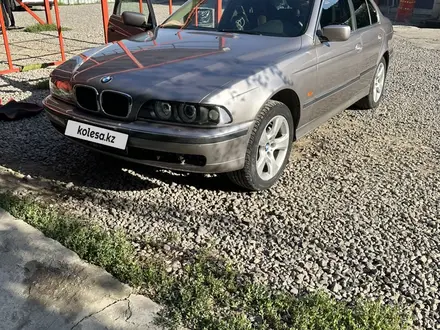 BMW 528 1996 года за 2 600 000 тг. в Алматы – фото 3