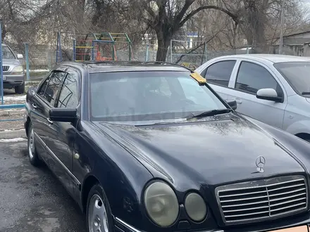 Mercedes-Benz E 280 1996 года за 3 000 000 тг. в Тараз – фото 2