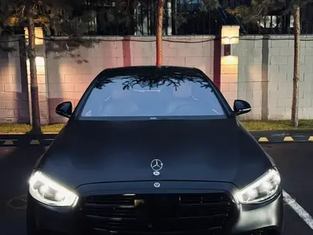 Mercedes-Benz S 580 2022 года за 80 000 000 тг. в Алматы – фото 15