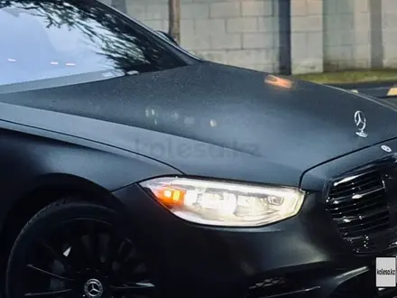 Mercedes-Benz S 580 2022 года за 80 000 000 тг. в Алматы – фото 9
