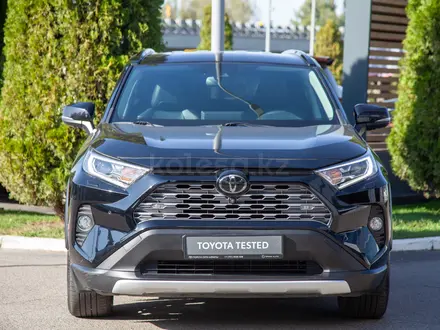 Toyota RAV4 Luxe 2021 года за 15 990 000 тг. в Алматы – фото 6