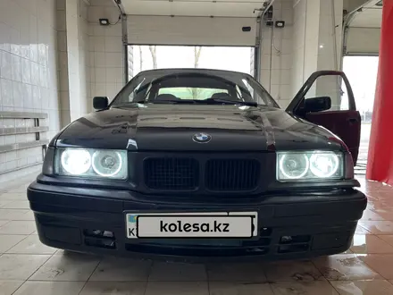 BMW 325 1992 года за 1 350 000 тг. в Алматы – фото 11