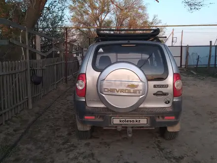 Chevrolet Niva 2013 года за 2 900 000 тг. в Атырау – фото 5