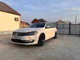 Volkswagen Passat 2012 годаүшін7 000 000 тг. в Атырау