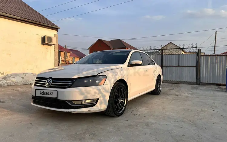 Volkswagen Passat 2012 годаүшін7 000 000 тг. в Атырау