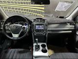 Toyota Camry 2014 годаүшін8 900 000 тг. в Актобе – фото 3