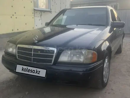 Mercedes-Benz C 220 1995 года за 1 550 000 тг. в Алматы