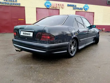 Mercedes-Benz E 320 1997 года за 2 600 000 тг. в Костанай – фото 6