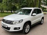 Volkswagen Tiguan 2015 года за 8 400 000 тг. в Алматы – фото 3