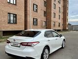 Toyota Camry 2019 года за 12 400 000 тг. в Шымкент – фото 5