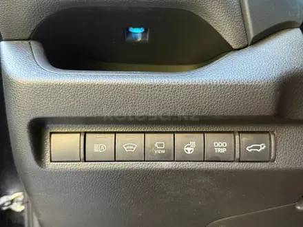 Toyota RAV4 2022 года за 17 500 000 тг. в Актобе – фото 3