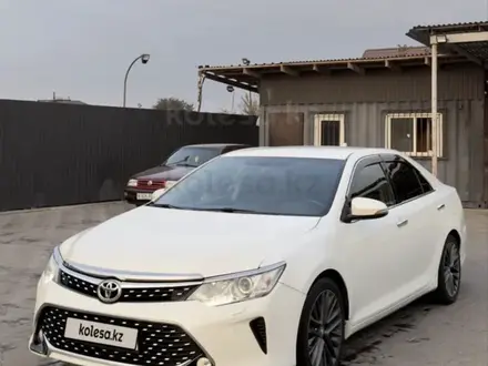 Toyota Camry 2014 года за 12 500 000 тг. в Уральск – фото 2