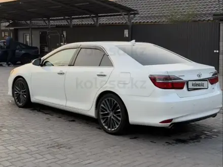 Toyota Camry 2014 года за 12 500 000 тг. в Уральск – фото 4