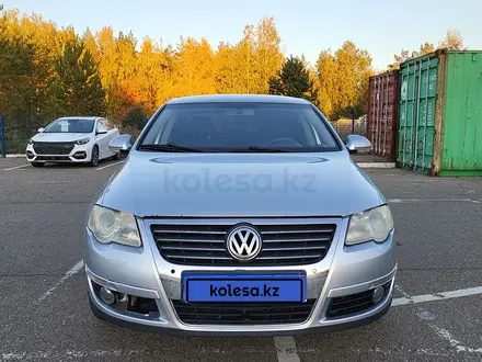 Volkswagen Passat 2007 года за 3 060 000 тг. в Усть-Каменогорск – фото 2