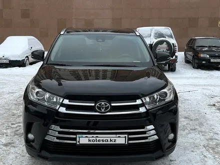 Toyota Highlander 2018 года за 17 999 999 тг. в Астана – фото 2