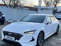 Hyundai Sonata 2023 годаfor13 890 000 тг. в Алматы