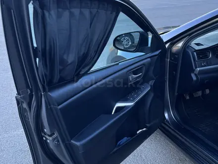 Toyota Camry 2015 года за 8 400 000 тг. в Актау – фото 16