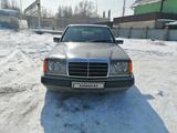 Mercedes-Benz E 200 1992 года за 1 900 000 тг. в Алматы – фото 3