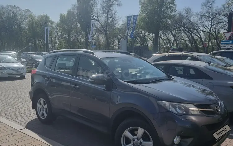 Toyota RAV4 2015 годаүшін10 700 000 тг. в Алматы