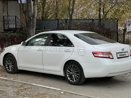 Toyota Camry 2009 года за 6 700 000 тг. в Актобе – фото 2