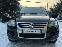 Volkswagen Touareg 2007 годаүшін7 200 000 тг. в Алматы